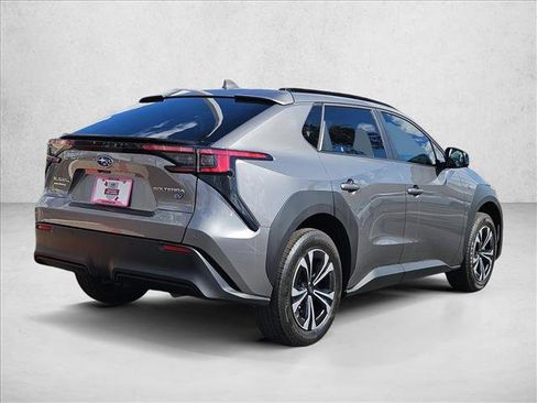 Used 2025 Subaru Solterra Premium image 5