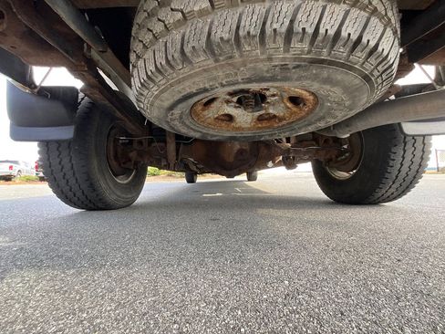 Used 2005 GMC Sierra 2500 SLT w/ Heavy-Duty Power Package image 46