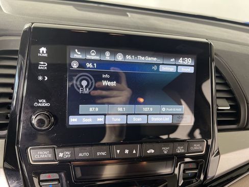 Used 2019 Honda Odyssey Elite image 14