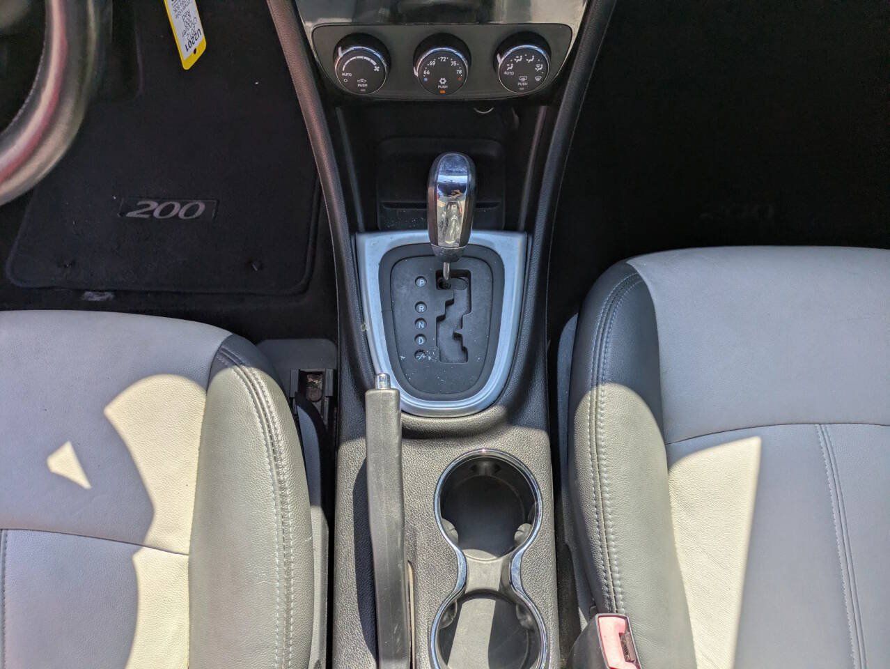 Used 2012 Chrysler 200 Touring FWD image 25