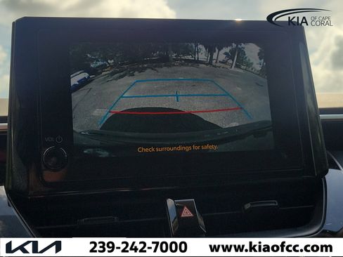 Used 2024 Toyota Corolla LE FWD image 24