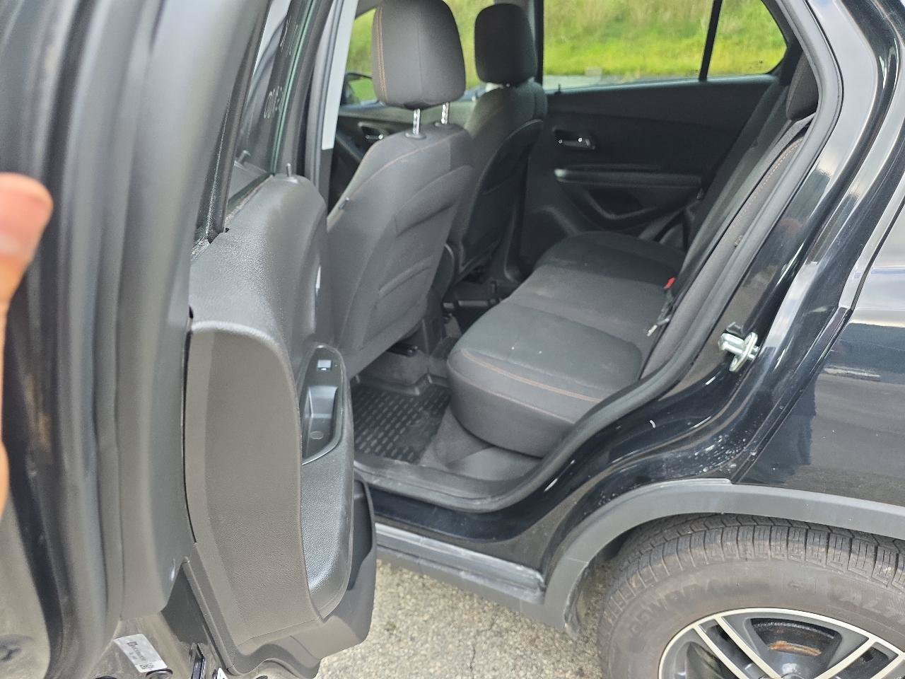 Used 2018 Chevrolet Trax LS FWD image 8