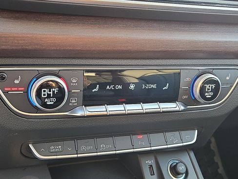 Used 2024 Audi Q5 2.0T Premium Plus image 17