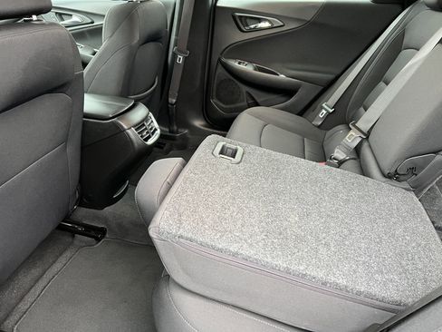 Used 2023 Chevrolet Malibu LT image 16