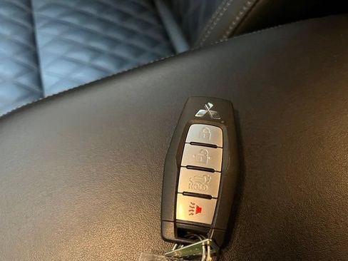 Used 2022 Mitsubishi Outlander SEL AWD/4WD image 48