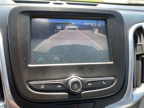 Used 2018 Chevrolet Equinox LT AWD/4WD image 11