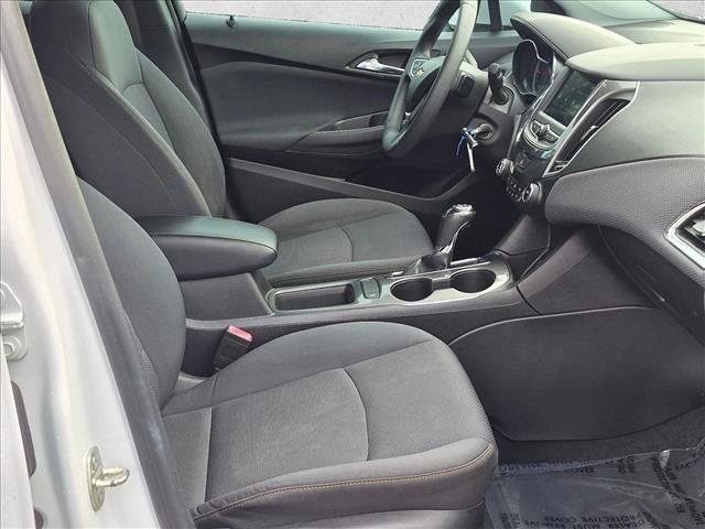 Used 2019 Chevrolet Cruze LS w/ LS Convenience Package FWD image 20