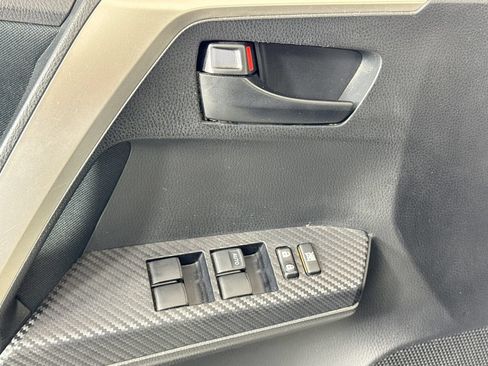 Used 2015 Toyota RAV4 LE FWD image 13