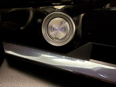 Used 2023 Chevrolet Corvette Stingray w/ Z51 Performance Package image 23