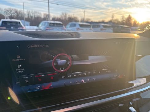 New 2026 BMW X5 xDrive50e image 17