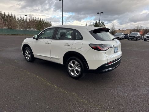 Used 2025 Honda HR-V LX image 5