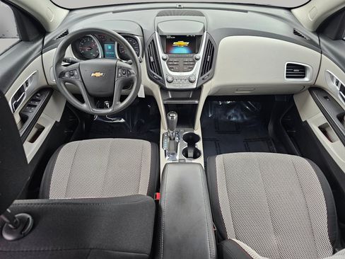 Used 2016 Chevrolet Equinox LS image 2