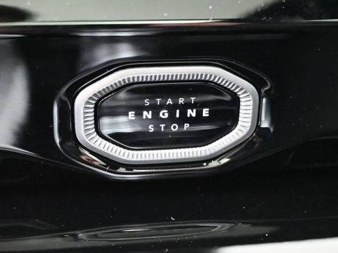New 2026 Jeep Grand Cherokee L Limited w/ Limited Altitude Package AWD/4WD image 5
