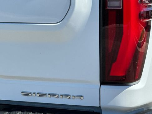 Certified 2024 GMC Sierra 2500 Denali w/ Denali Reserve Package AWD/4WD image 27