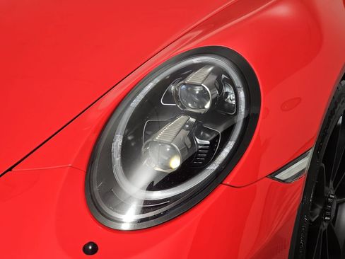 Used 2018 Porsche 911 GT3 RWD image 27