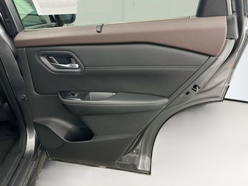 Used 2023 Nissan Rogue SV w/ SV Premium B Package AWD/4WD image 32