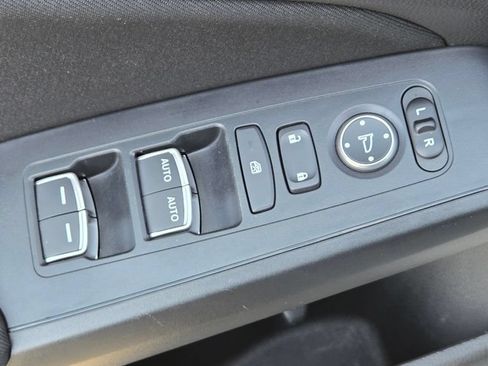 Used 2025 Honda Civic Sport image 16
