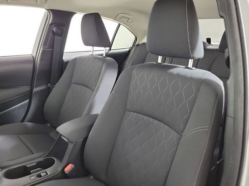 Used 2025 Toyota Corolla LE FWD image 20