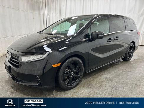 Used 2023 Honda Odyssey Sport image 4