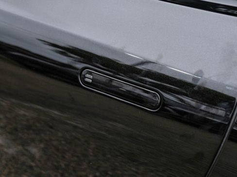 Used 2020 Aston Martin DB11 Coupe RWD image 44