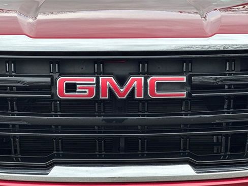 Used 2023 GMC Yukon XL SLE w/ Gmc Pro Safety Plus Package image 48