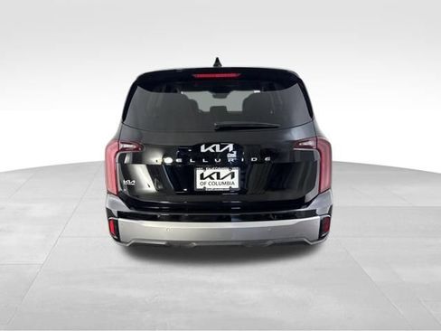 Certified 2025 Kia Telluride LX FWD image 8