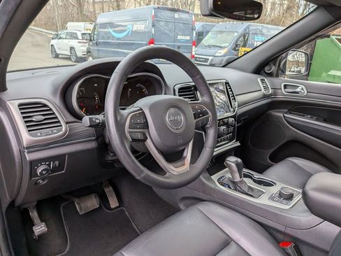Used 2019 Jeep Grand Cherokee Limited image 13