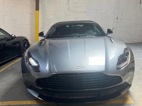 Used 2019 Aston Martin DB11 Volante RWD image 4