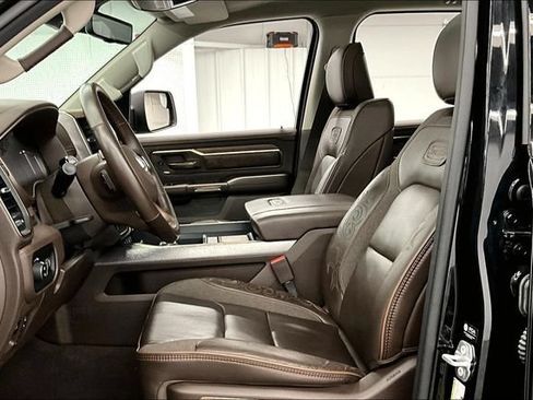 Used 2025 RAM 1500 Limited AWD/4WD image 24