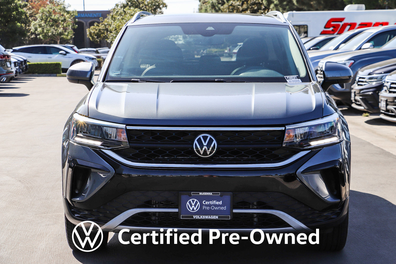 Certified 2023 Volkswagen Taos SE w/ Panoramic Sunroof Package FWD image 3