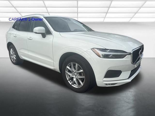 Used 2021 Volvo XC60 T5 Momentum AWD/4WD image 2
