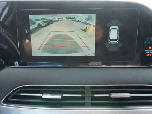 Used 2022 Hyundai Palisade SEL w/ Premium Package FWD image 9