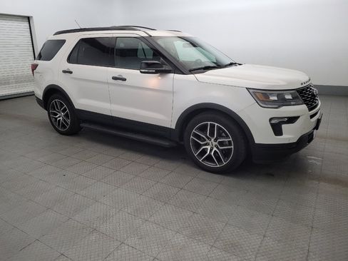 Used 2018 Ford Explorer Sport w/ Equipment Group 401A image 11