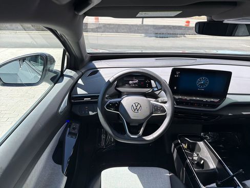 Certified 2023 Volkswagen ID.4 Pro image 16