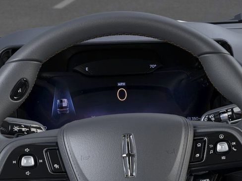 New 2026 Lincoln Aviator AWD image 13