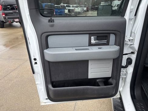 Used 2012 Ford F150 XLT w/ XLT Chrome Pkg image 38