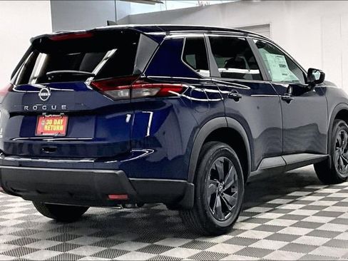 New 2026 Nissan Rogue SV FWD image 17