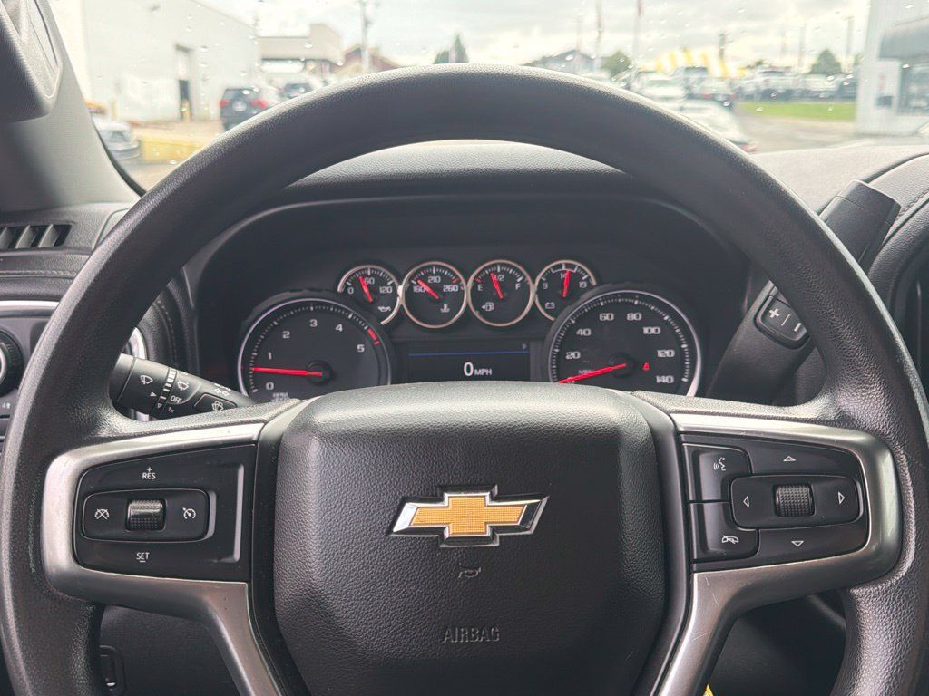 Used 2021 Chevrolet Silverado 2500 LT w/ Z71 Off-Road Package AWD/4WD image 12