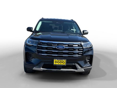 New 2026 Ford Explorer Active AWD/4WD image 8