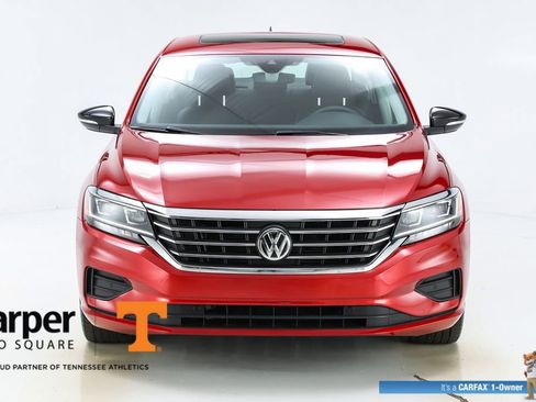 Used 2022 Volkswagen Passat 2.0T FWD image 16