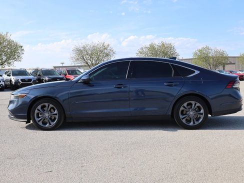 Used 2023 Honda Accord EX image 8