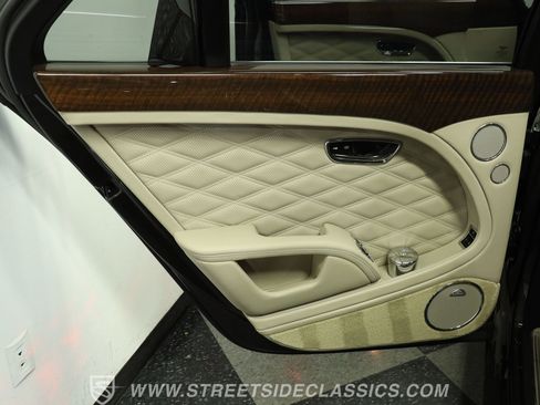 Used 2020 Bentley Mulsanne RWD image 34
