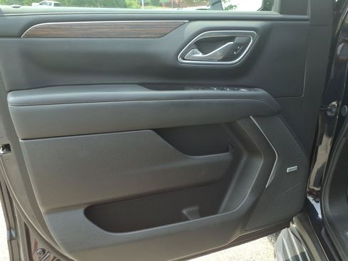 Used 2023 Chevrolet Tahoe High Country AWD/4WD image 23