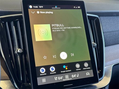 Certified 2025 Volvo XC90 B6 Plus image 18