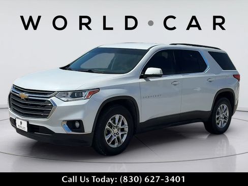 Used 2019 Chevrolet Traverse LT FWD image 3