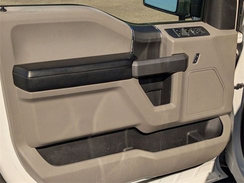 Used 2016 Ford F150 XLT w/ Equipment Group 302A Luxury image 16