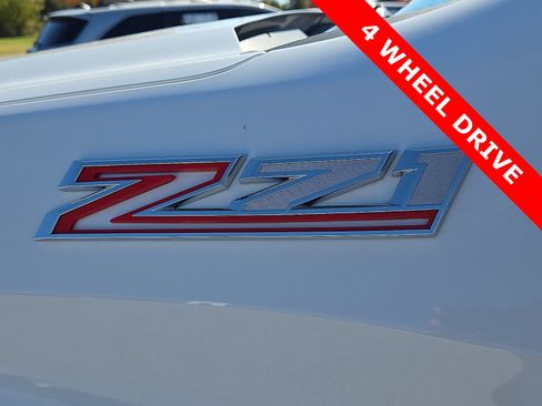 Used 2020 Chevrolet Silverado 1500 LT w/ All-Star Edition image 8