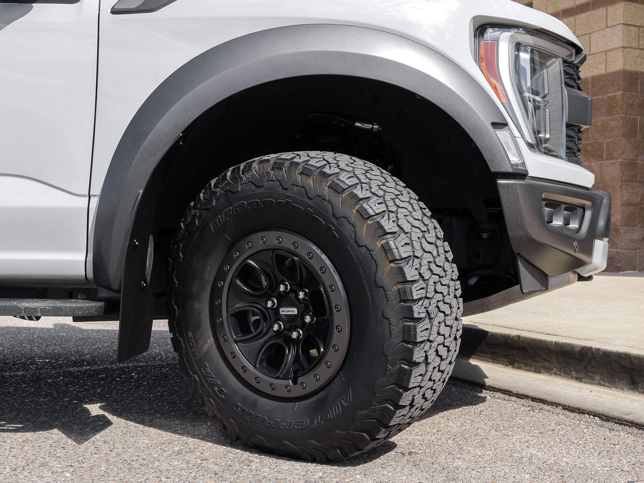 Certified 2023 Ford F150 Raptor w/ Raptor Carbon Fiber Package AWD/4WD image 13