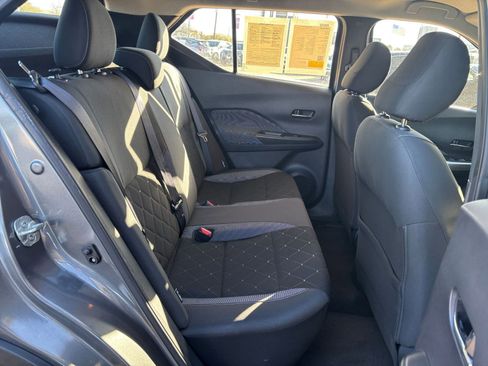 Used 2020 Nissan Kicks SV image 24