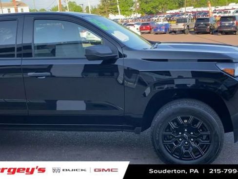 Used 2025 Chevrolet Colorado W/T w/ WT Custom Package AWD/4WD image 11